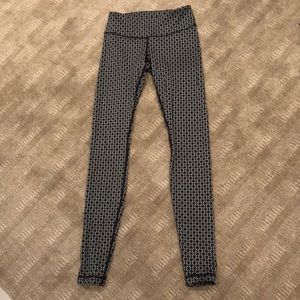 Lulu lemon leggings with pattern